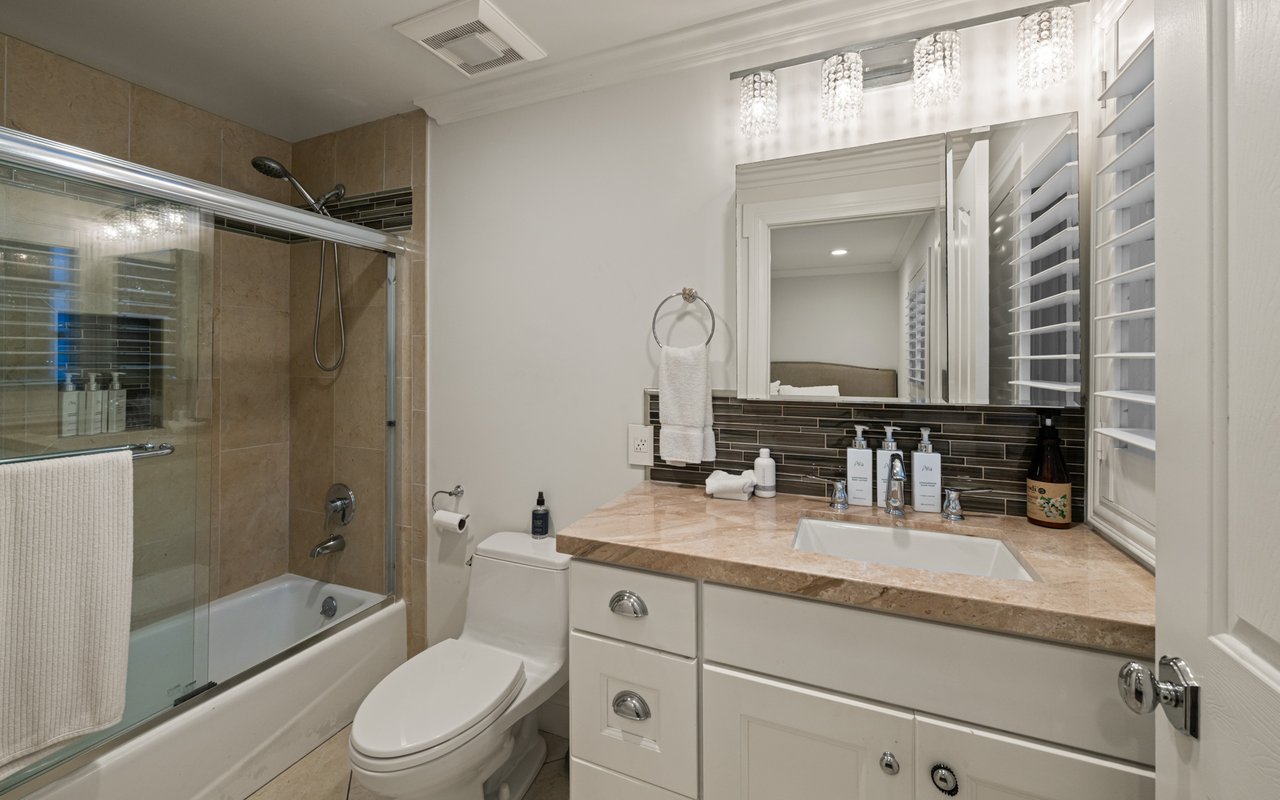 2209 Banyan Dr, Brentwood