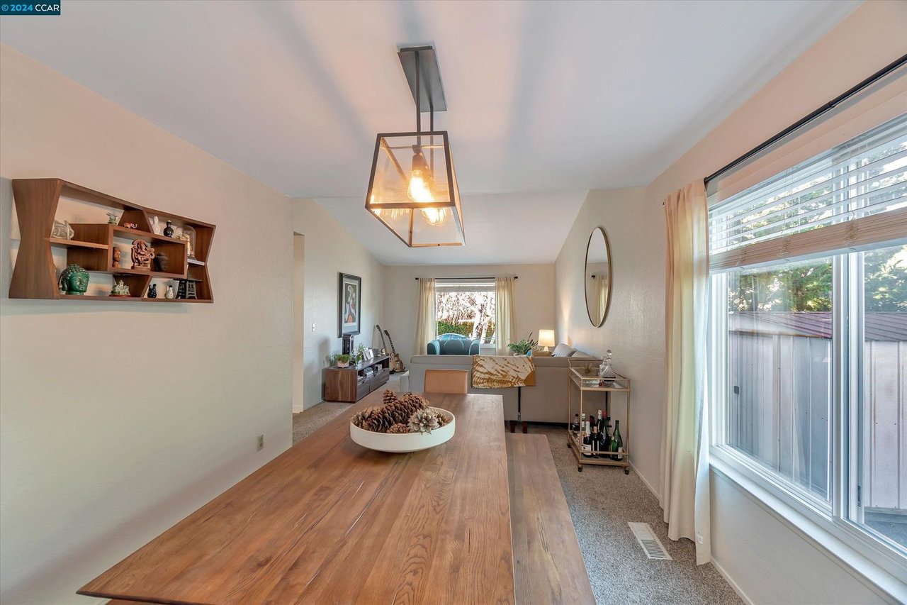 2216 Bristlecone Dr