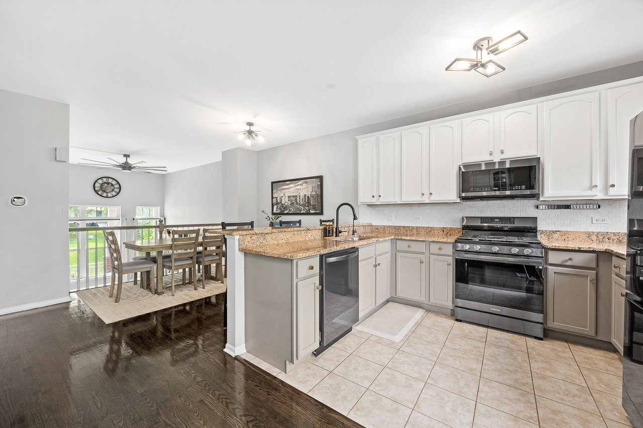 1103 Longwood Dr