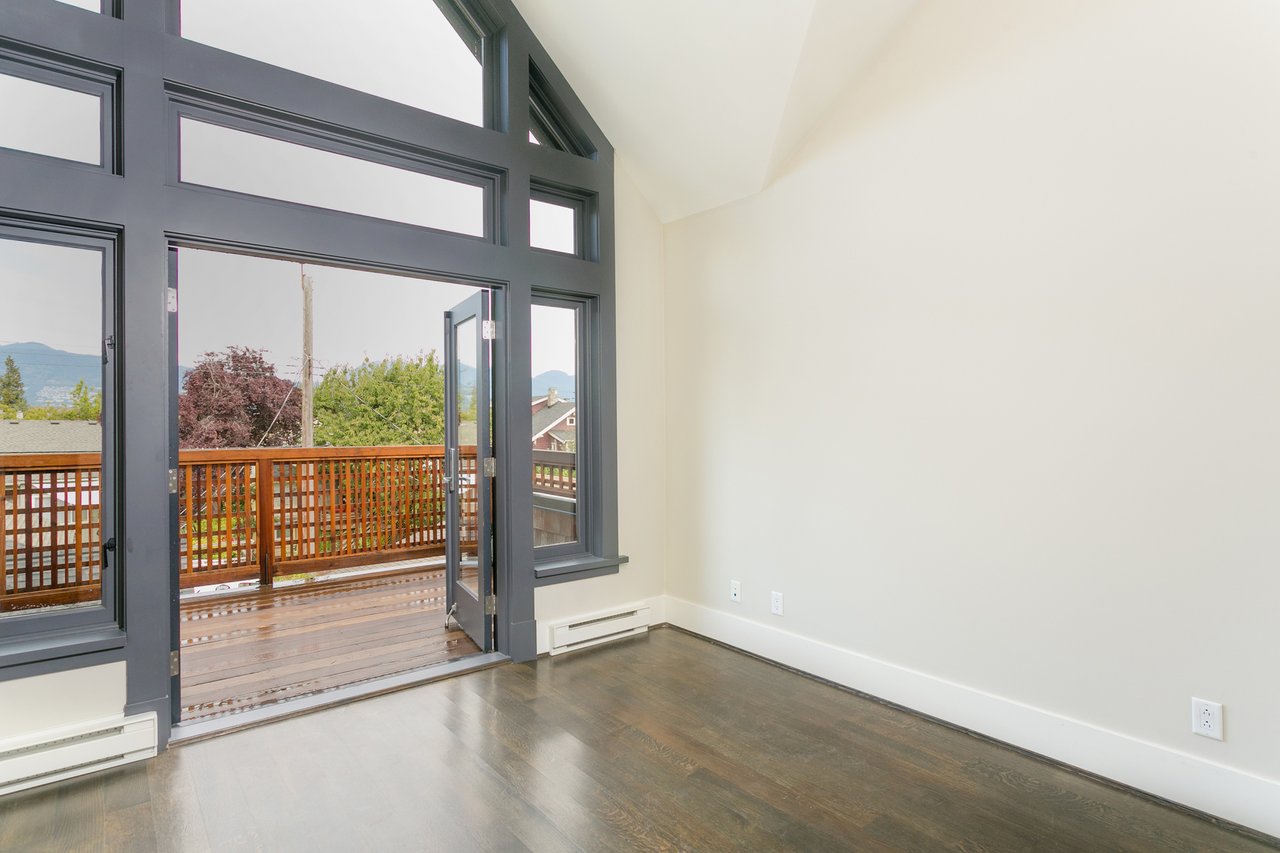 3233 West 3rd Ave, Kitsilano