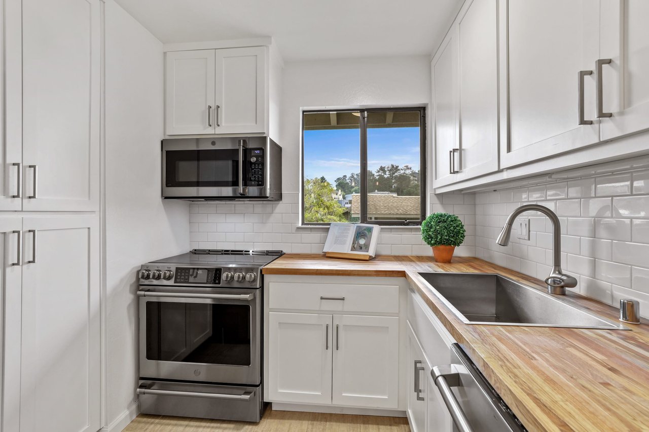 End Unit View Condo