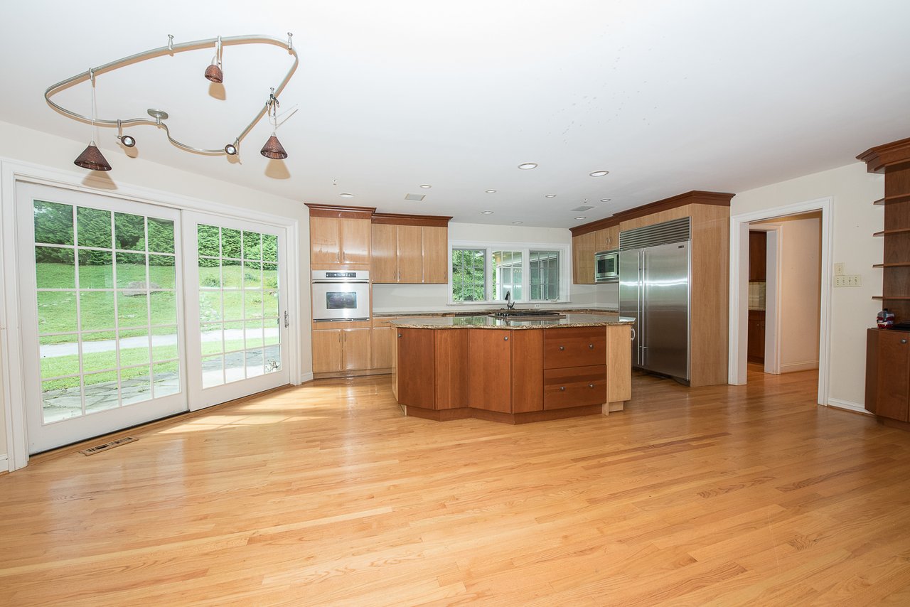 1115 Rose Glen Rd