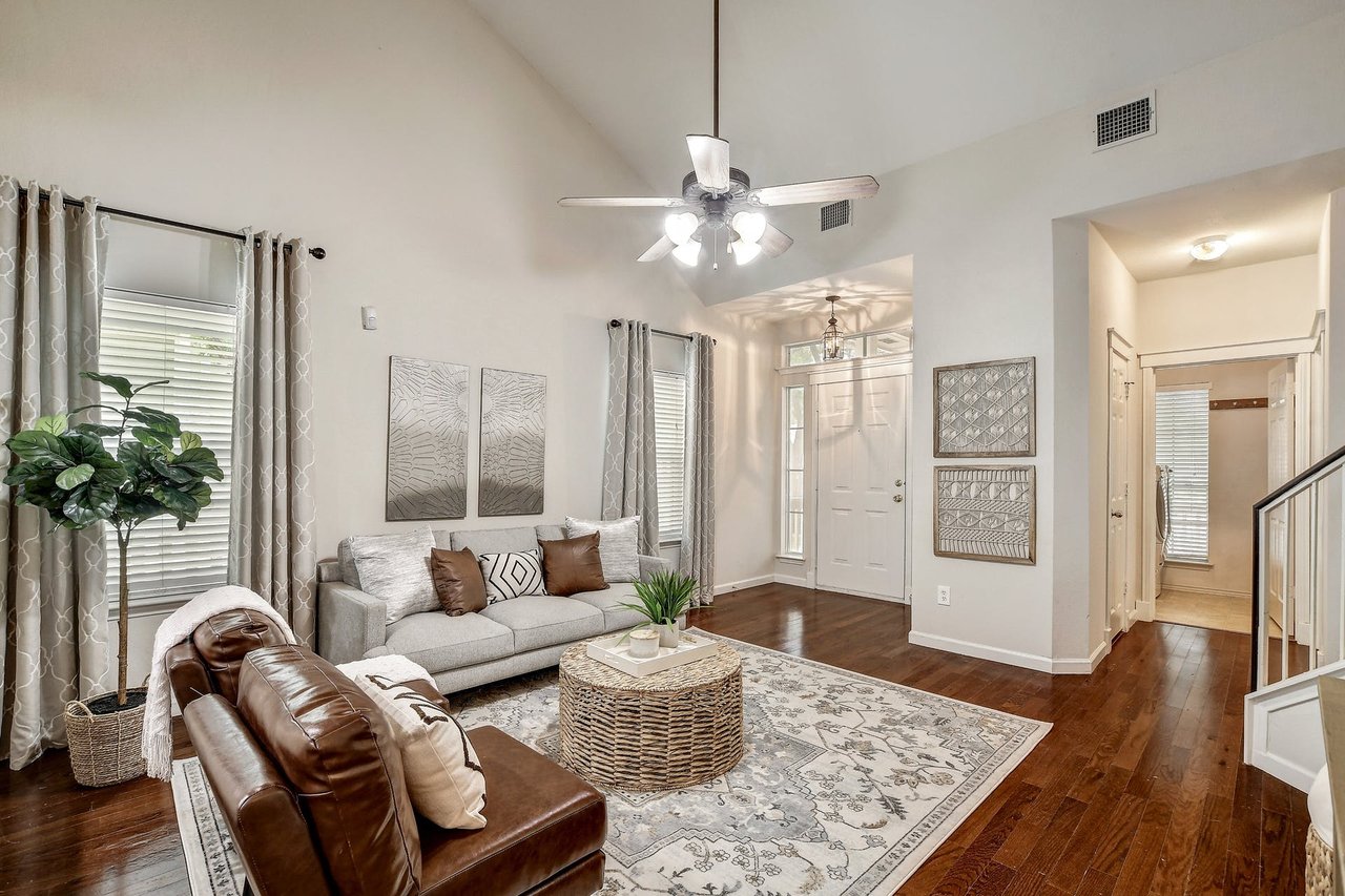 185 Sampson, Kyle, Texas 78640