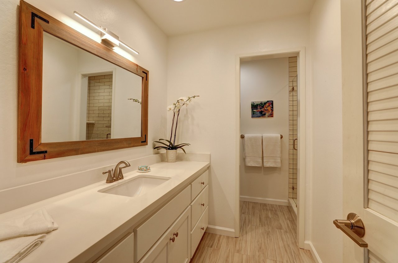 End Unit View Condo