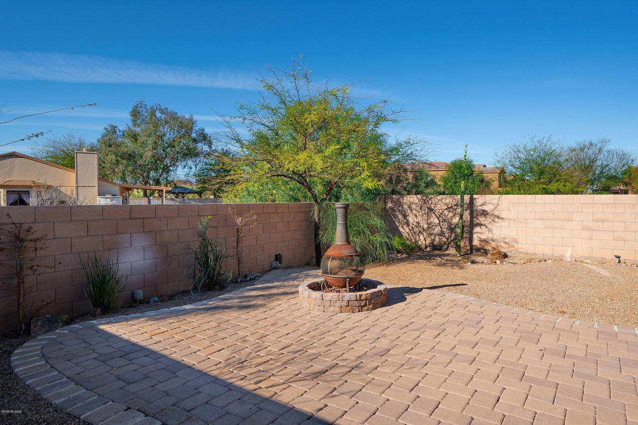 Highly Sought After Mariposa Trails Community