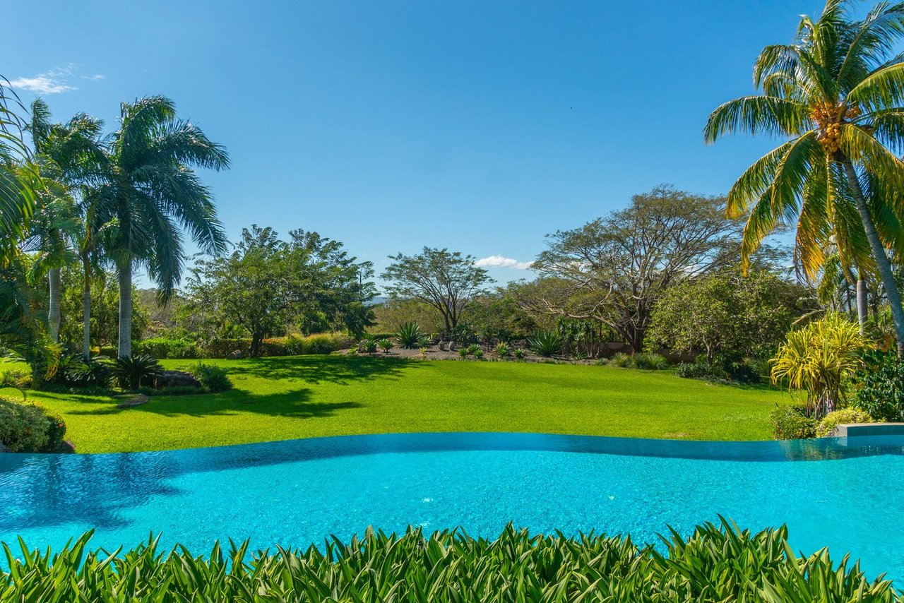 Luxury Modern House in Costa Rica