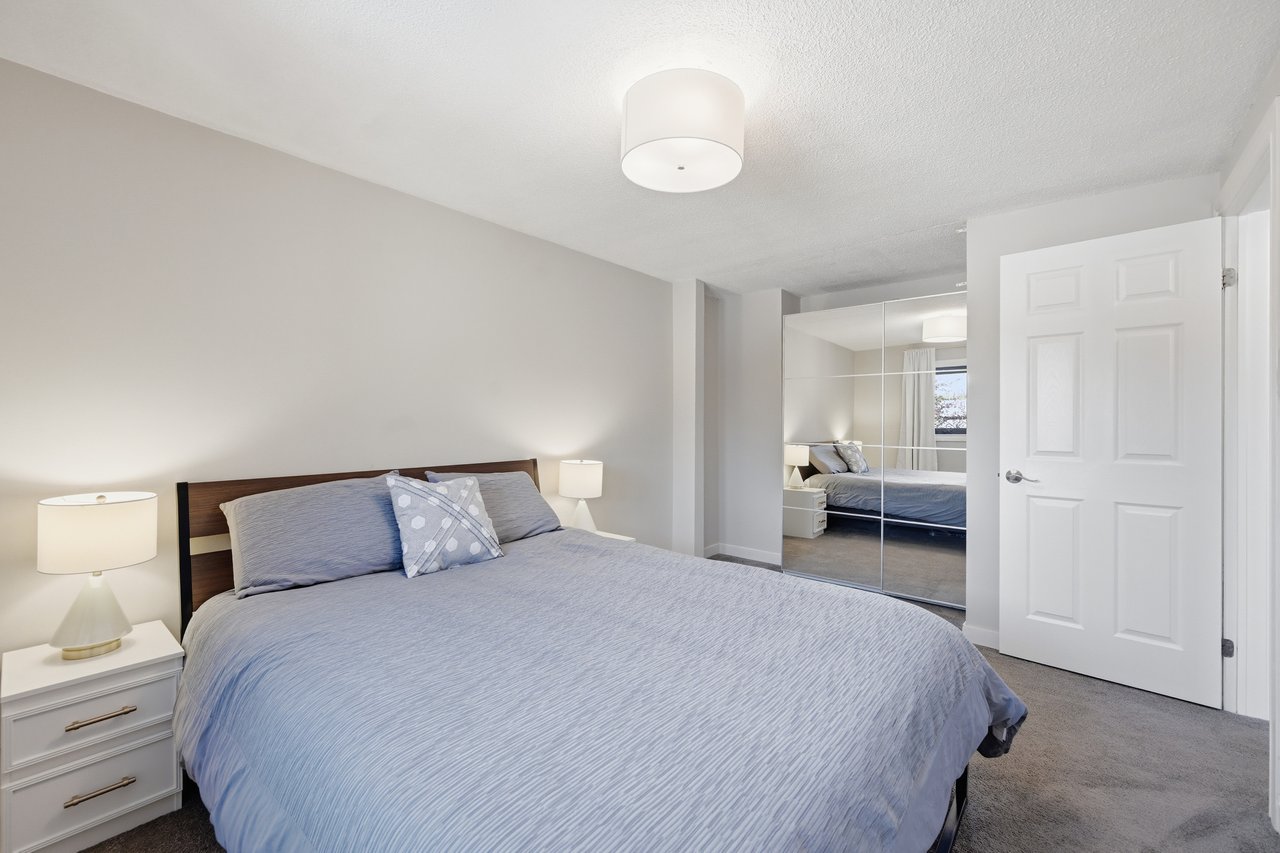 1181 Potters Wheel Cres, Oakville