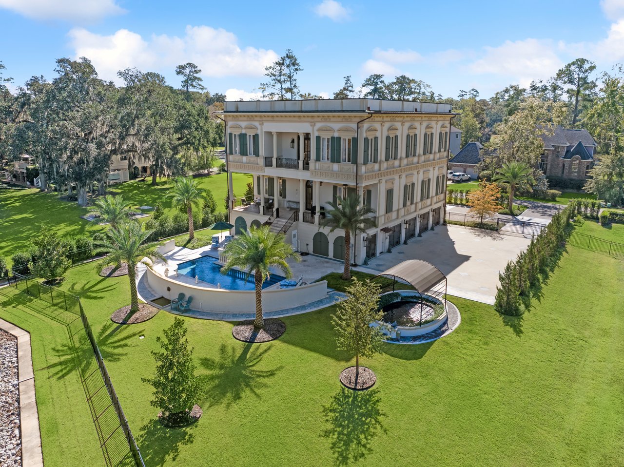 432 Magnolia Ln