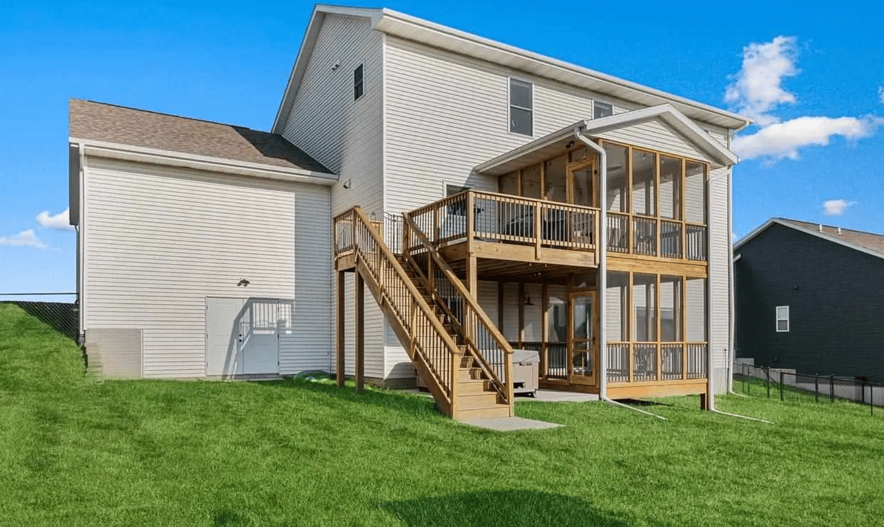 196 Cherry Ln