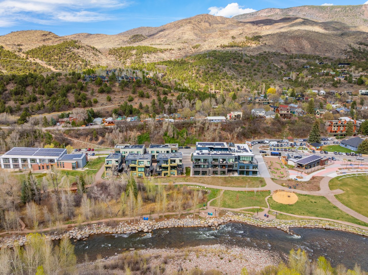 22856 Two Rivers Road