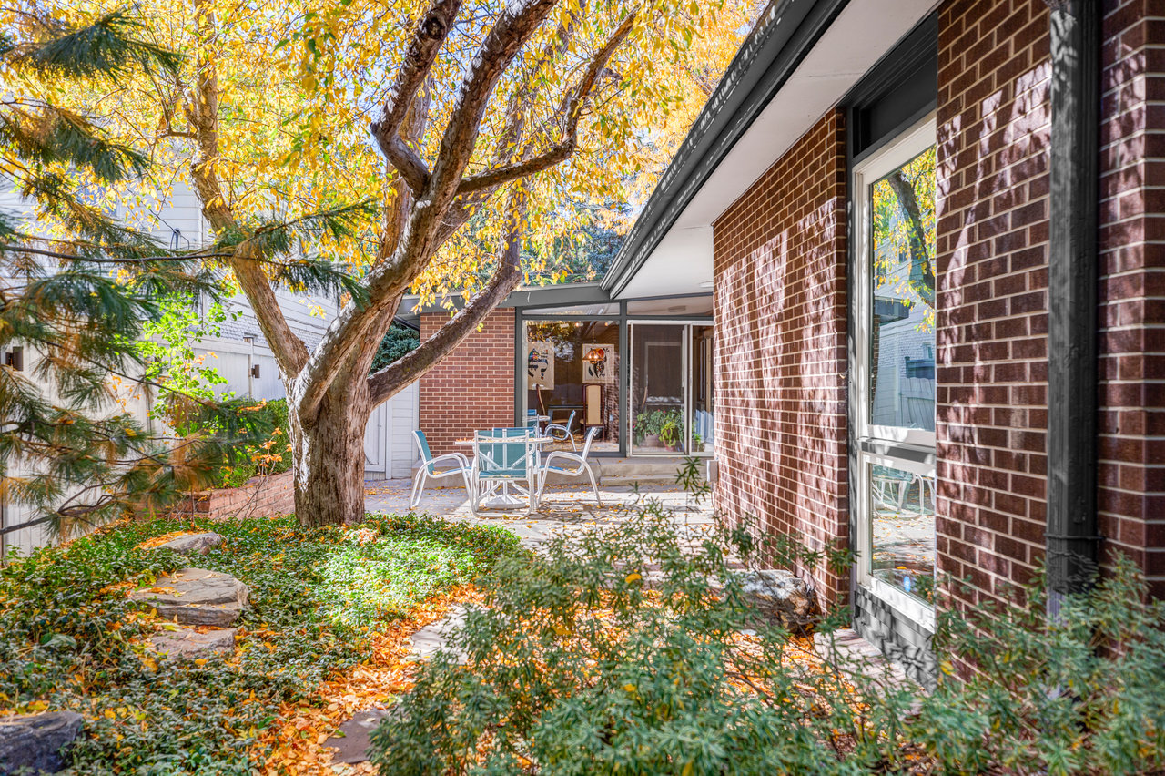 The Lipstein House