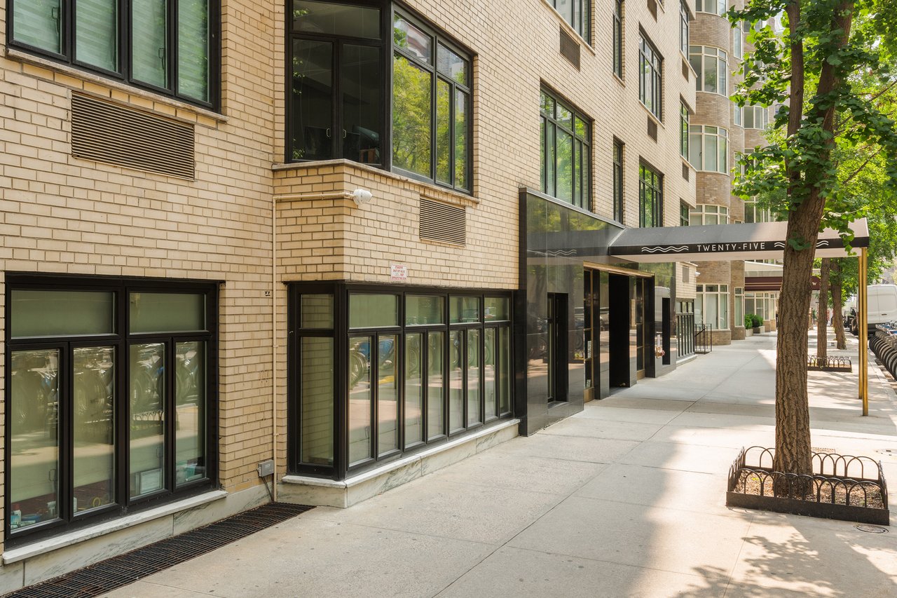 25 West 54th Street