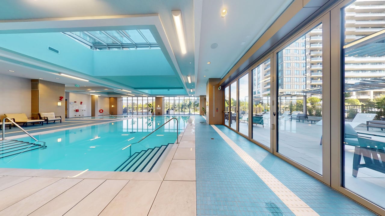 10 Gatineau Drive Unit: 209