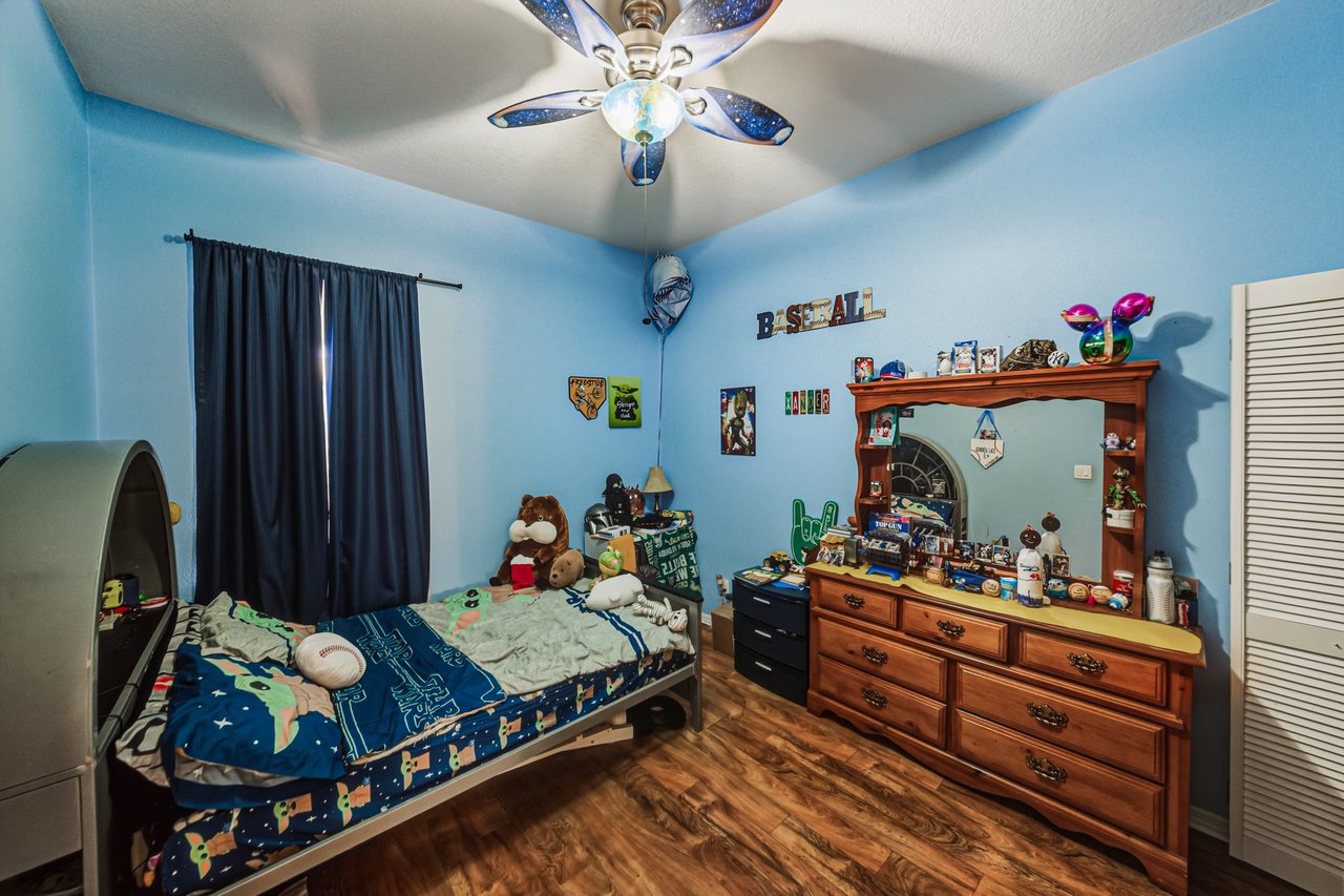 3926 Meadowlark Court