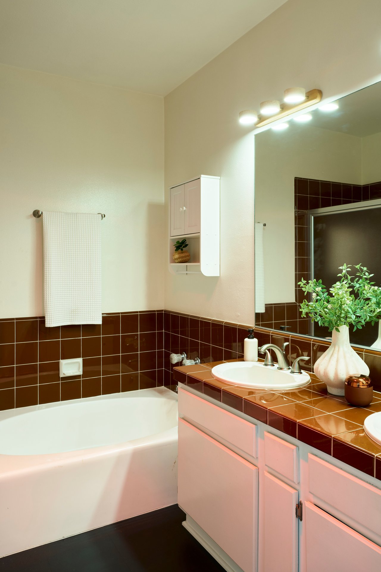 Rare Tri-Level Mar Vista Townhouse 