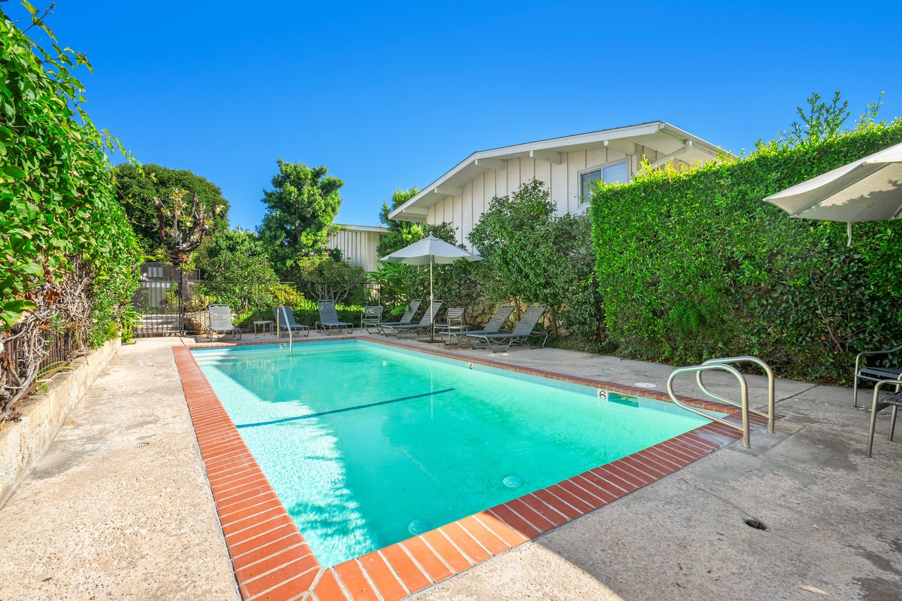 4040 Grand View Blvd #7