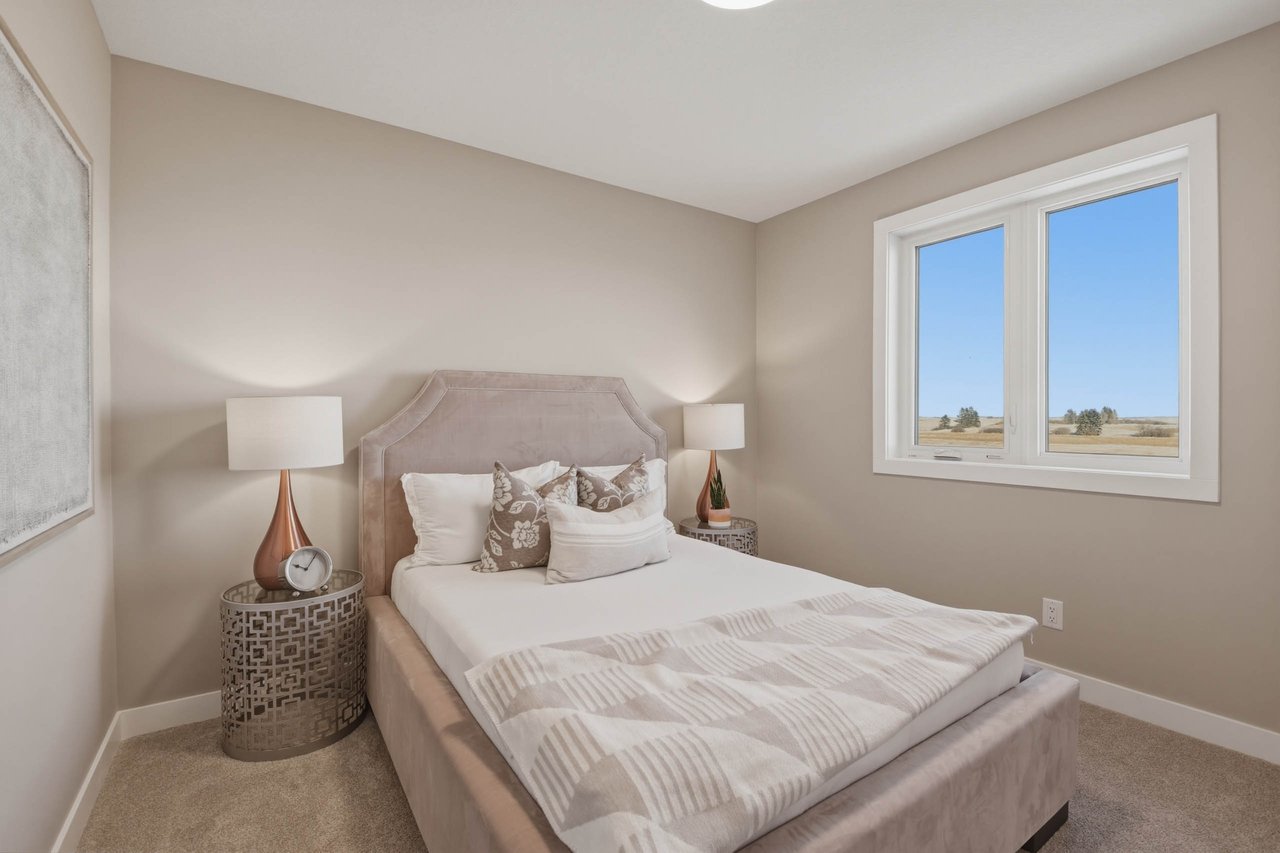 135 Belvedere Crescent SE