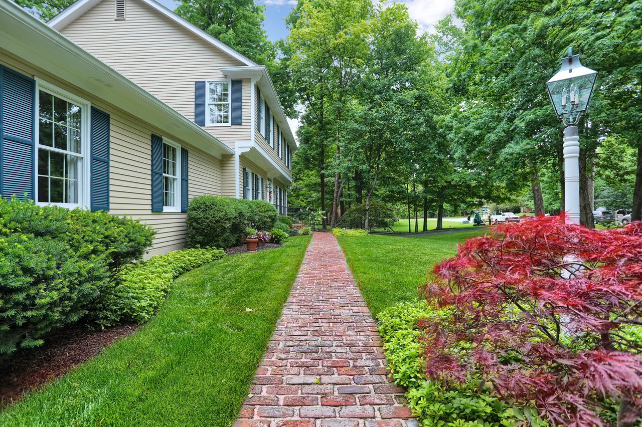 5 Tips to Create Curb Appeal	