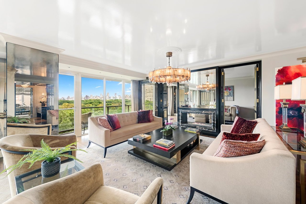 210 Central Park South, 11CD