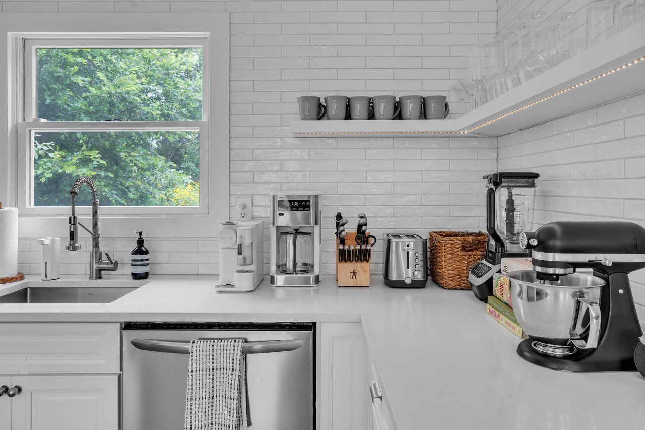  Stylish Cape Cod Retreat