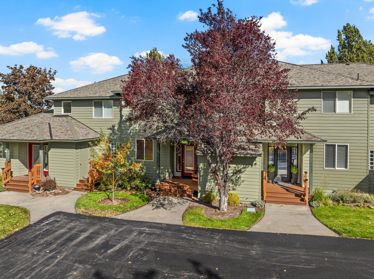 1044 Golden Pheasant Dr. 