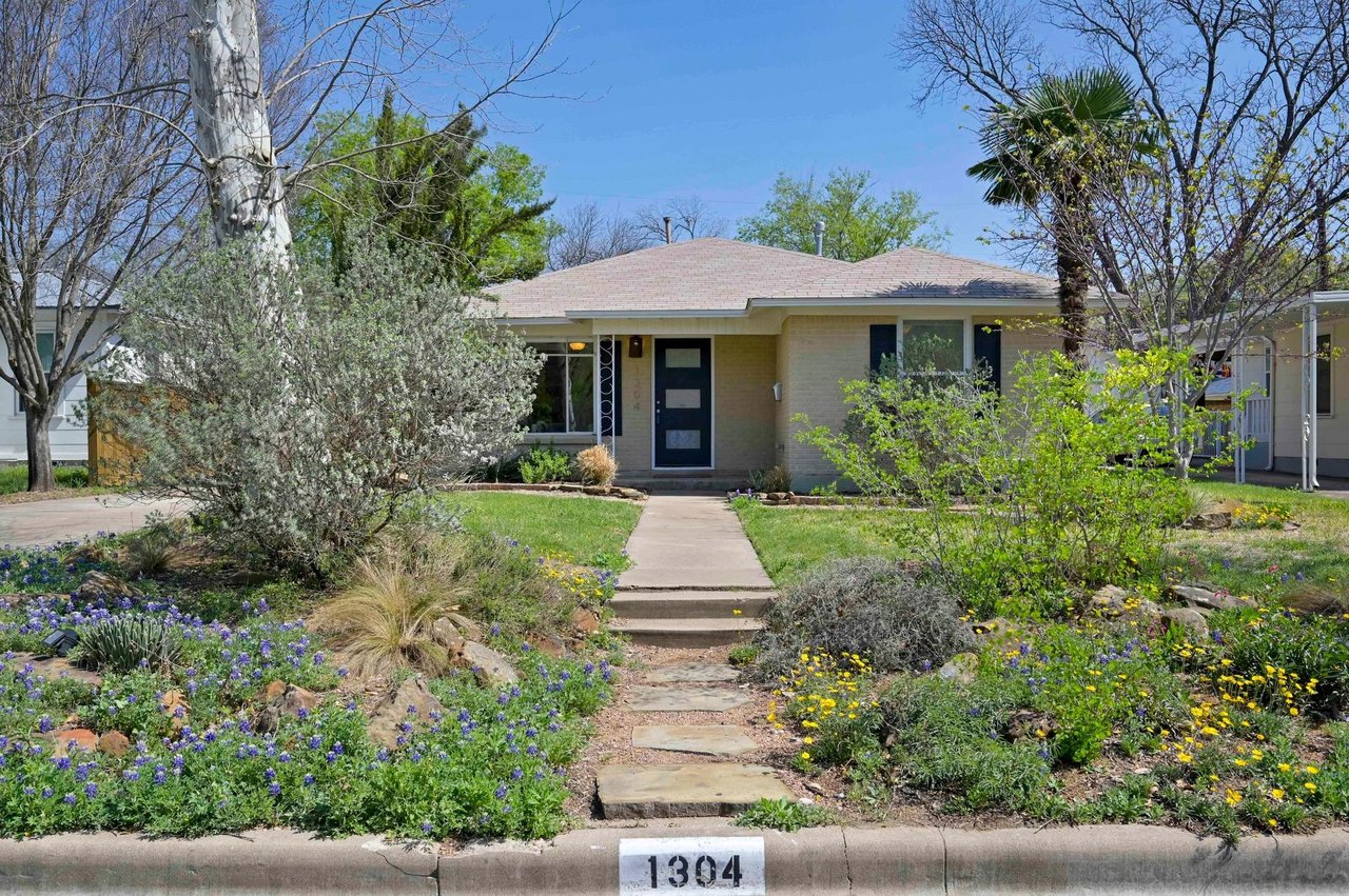1304 Pasadena Dr