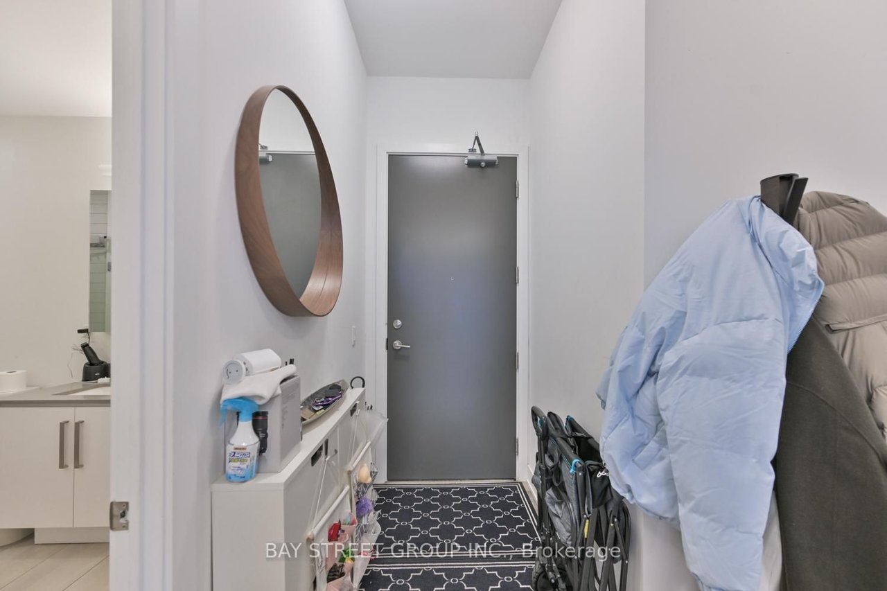 PENTHOUSE IN THE HEART OF NORTH YORK