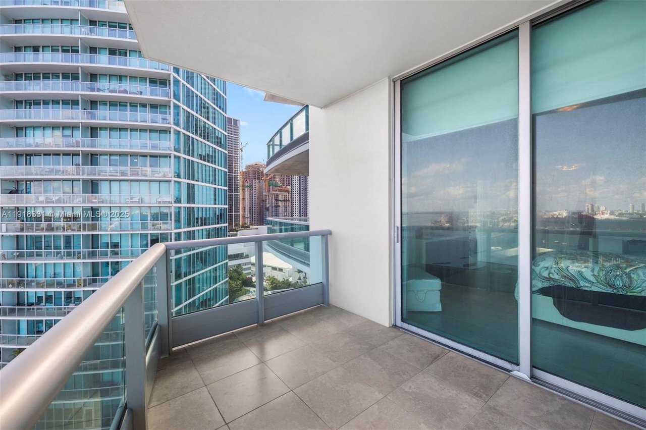 900 Biscayne Bay Condo, Unit 2401