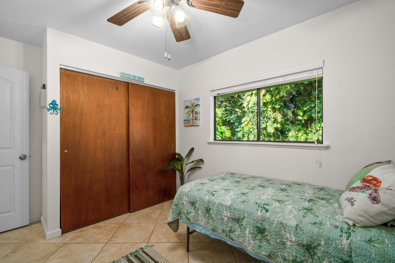 1786 AWAA PL, KAPAA, HI 96746