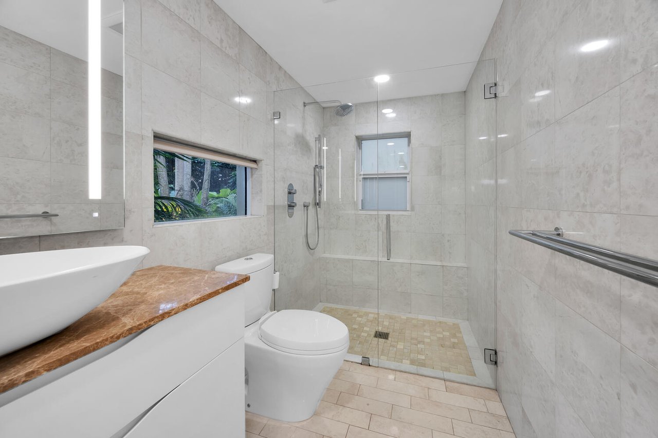 The Oak Haven - The Perfect Coral Gables Home