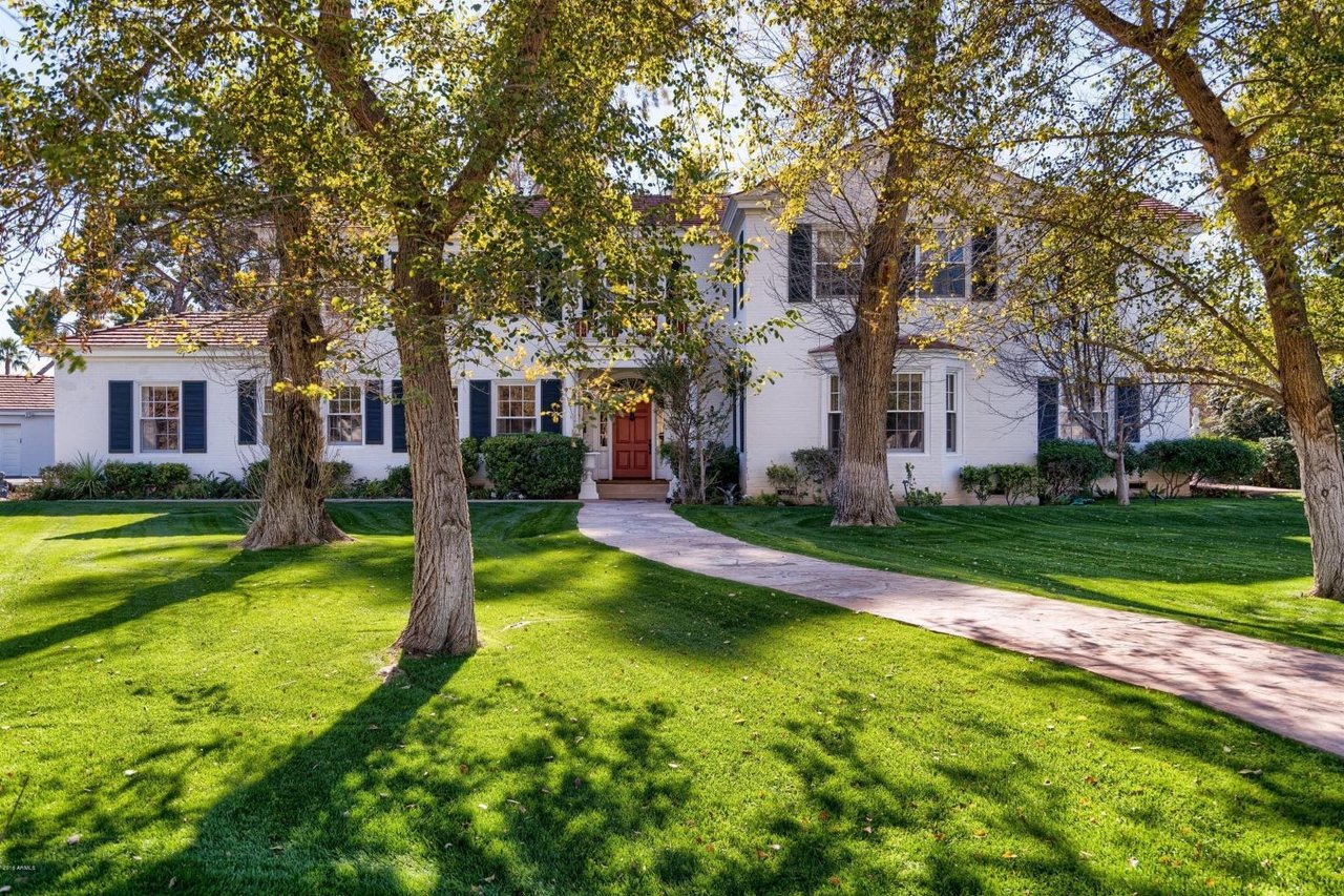 Welcome to 3209 N Manor Drive West, Phoenix