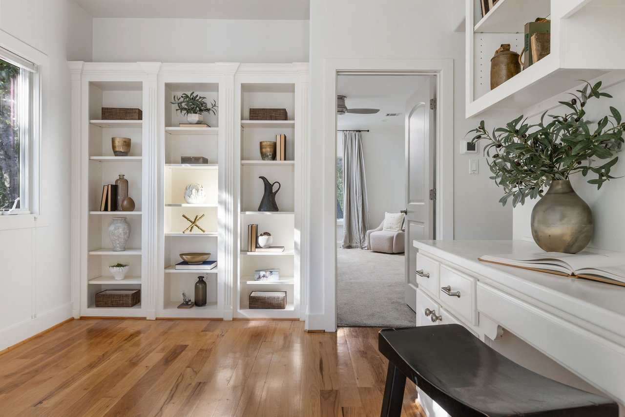 Charming Deep Eddy Retreat in the Heart of Central Austin