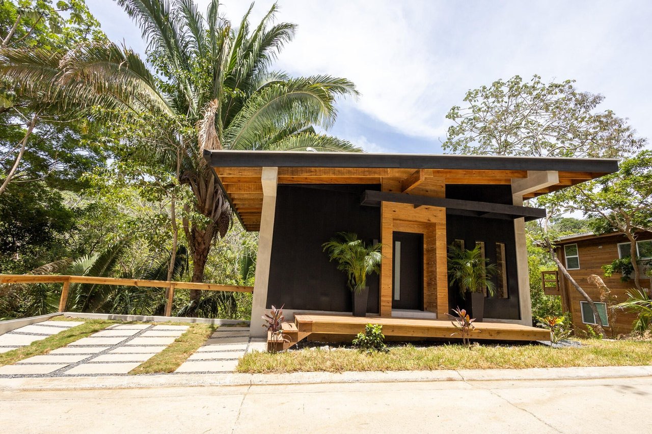 Sea Breeze House on Lot 5D