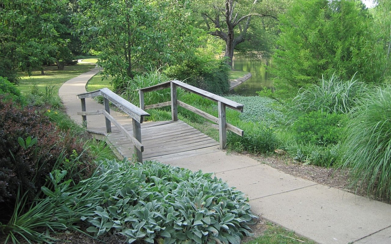 Chickasaw Gardens