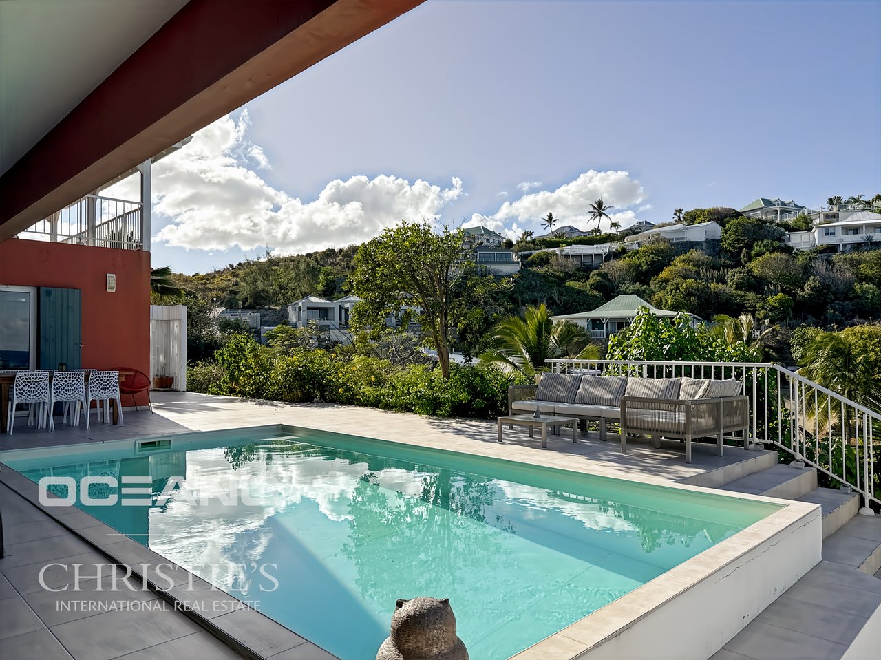 Spacious 3-Bedroom Villa + Studio – OYSTER POND