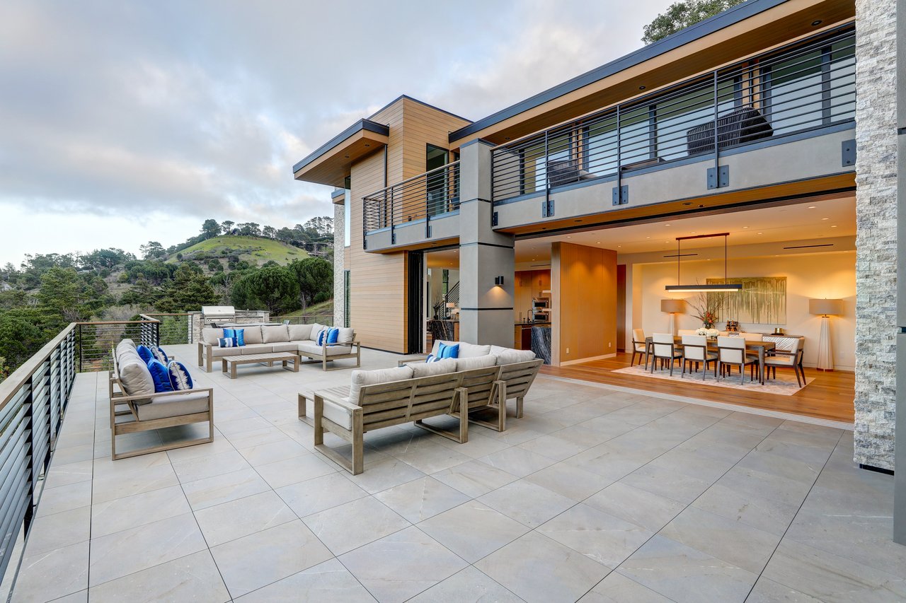 Modern Luxury - Completed in 2020