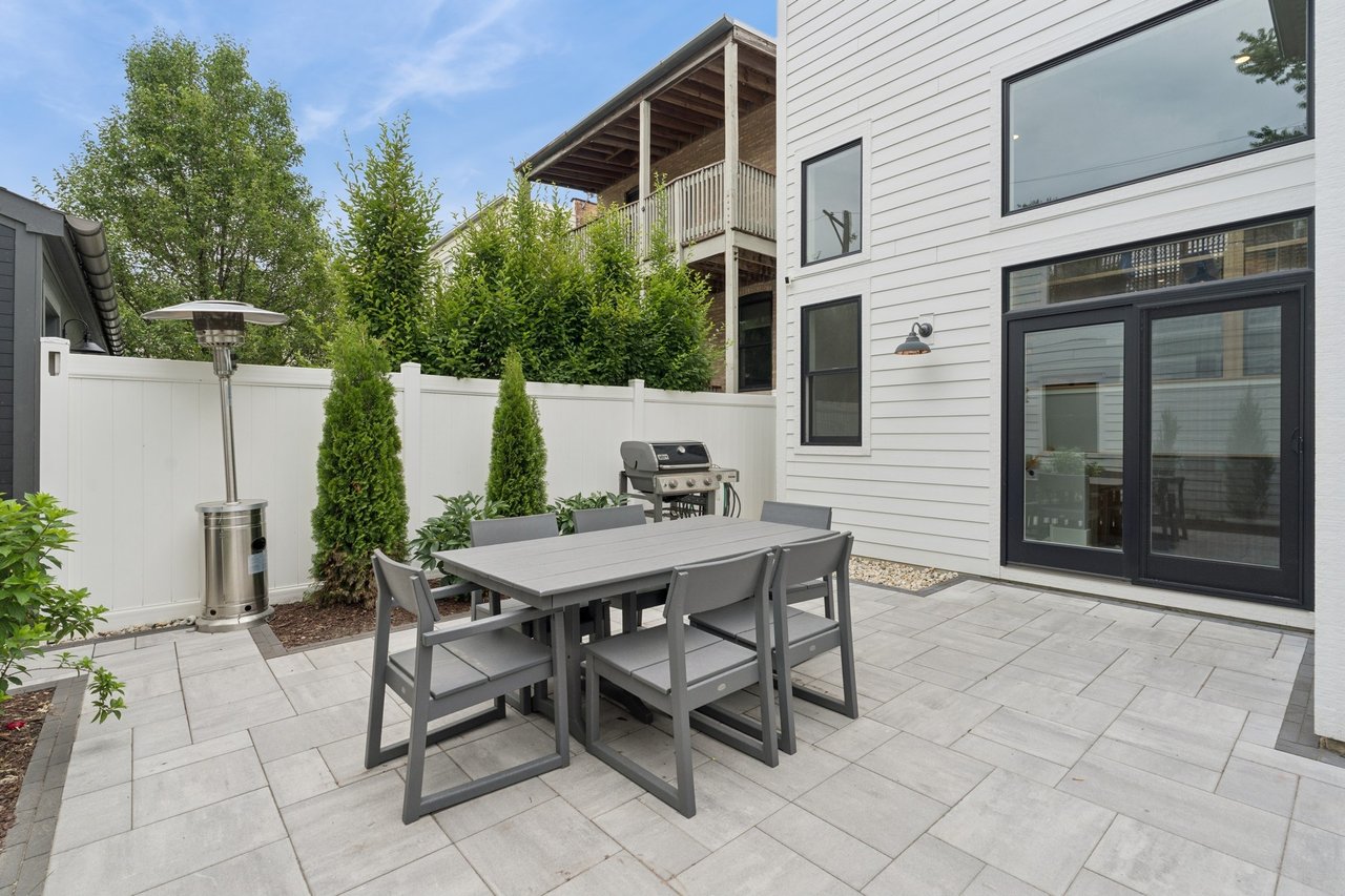 2026 W. Waveland- A North Center Gem!