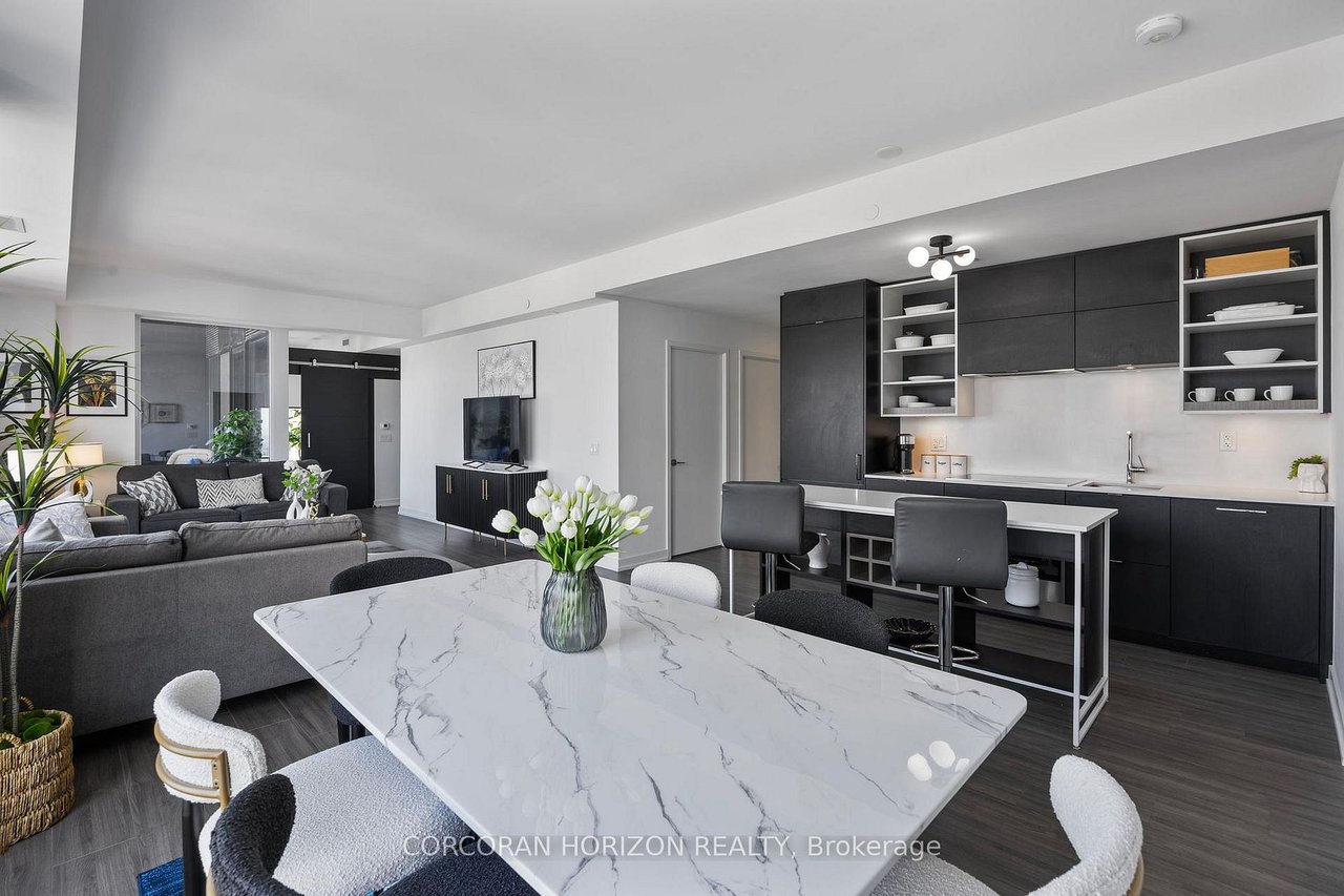 DOWNTOWN MODERN CHARM