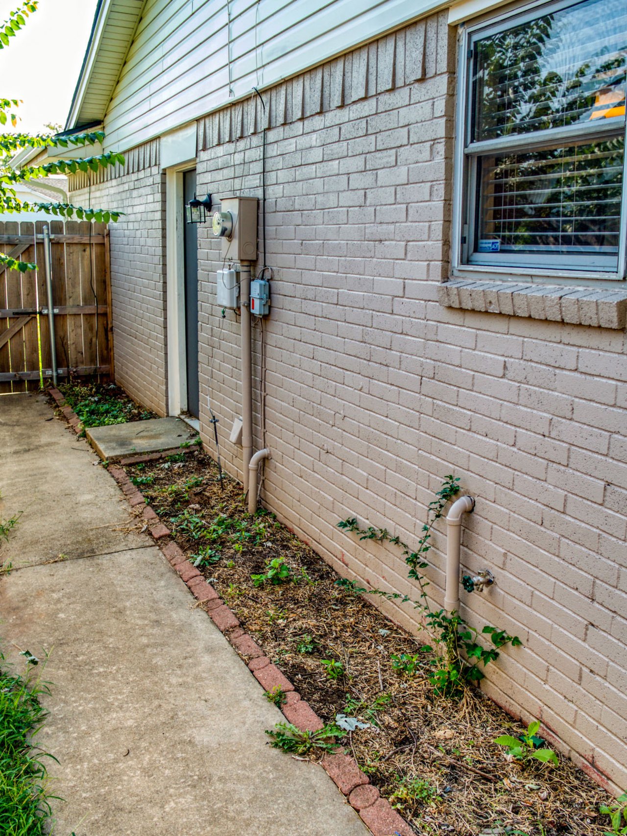 8 Red Rock Road