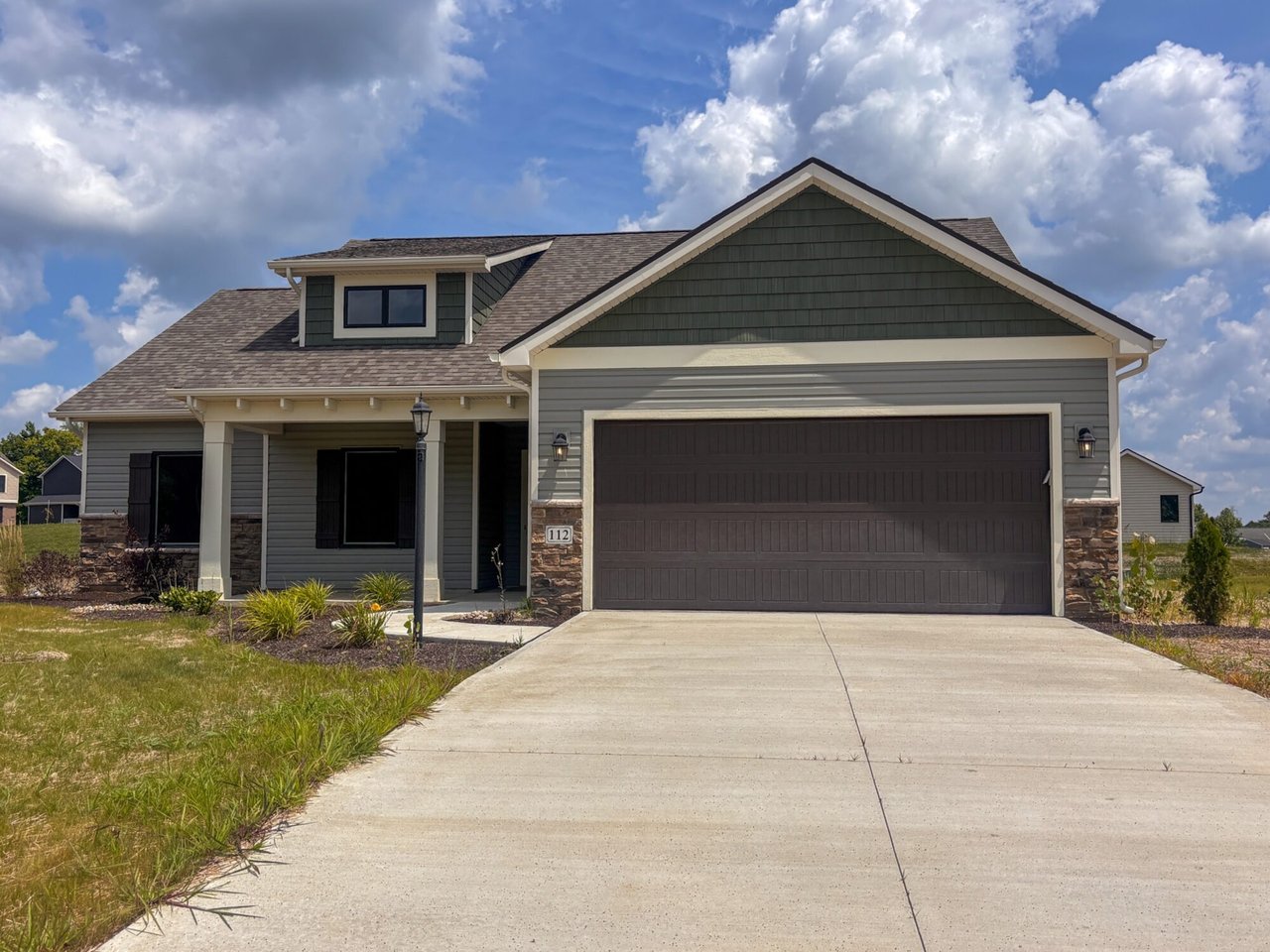 112 Oak Tree Pl