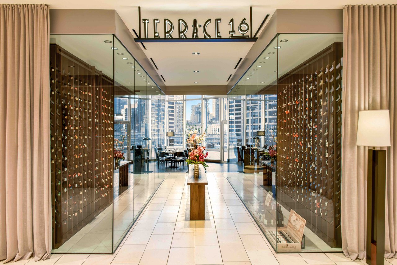 401 N Wabash Ave photo of amenities-terrace16