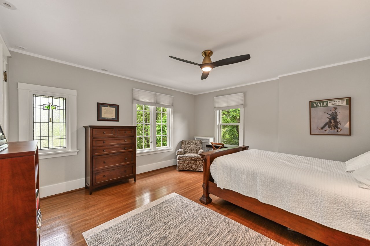 Stunning 6 Bedroom Home with Indoor Pool