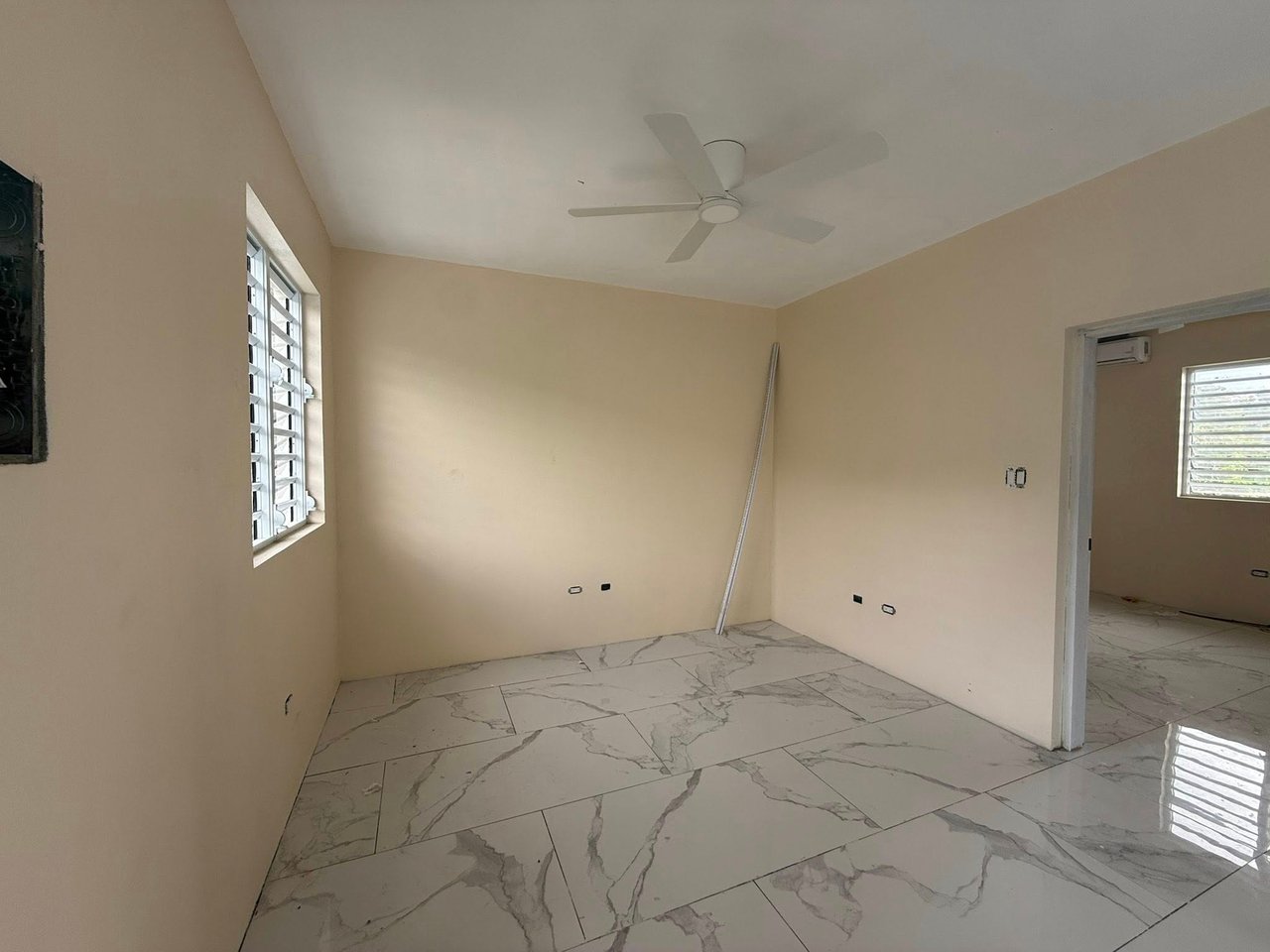1133 Shannon Estate 1 Bedroom Apartments