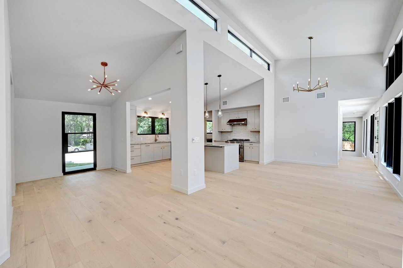2001 Circle Haven