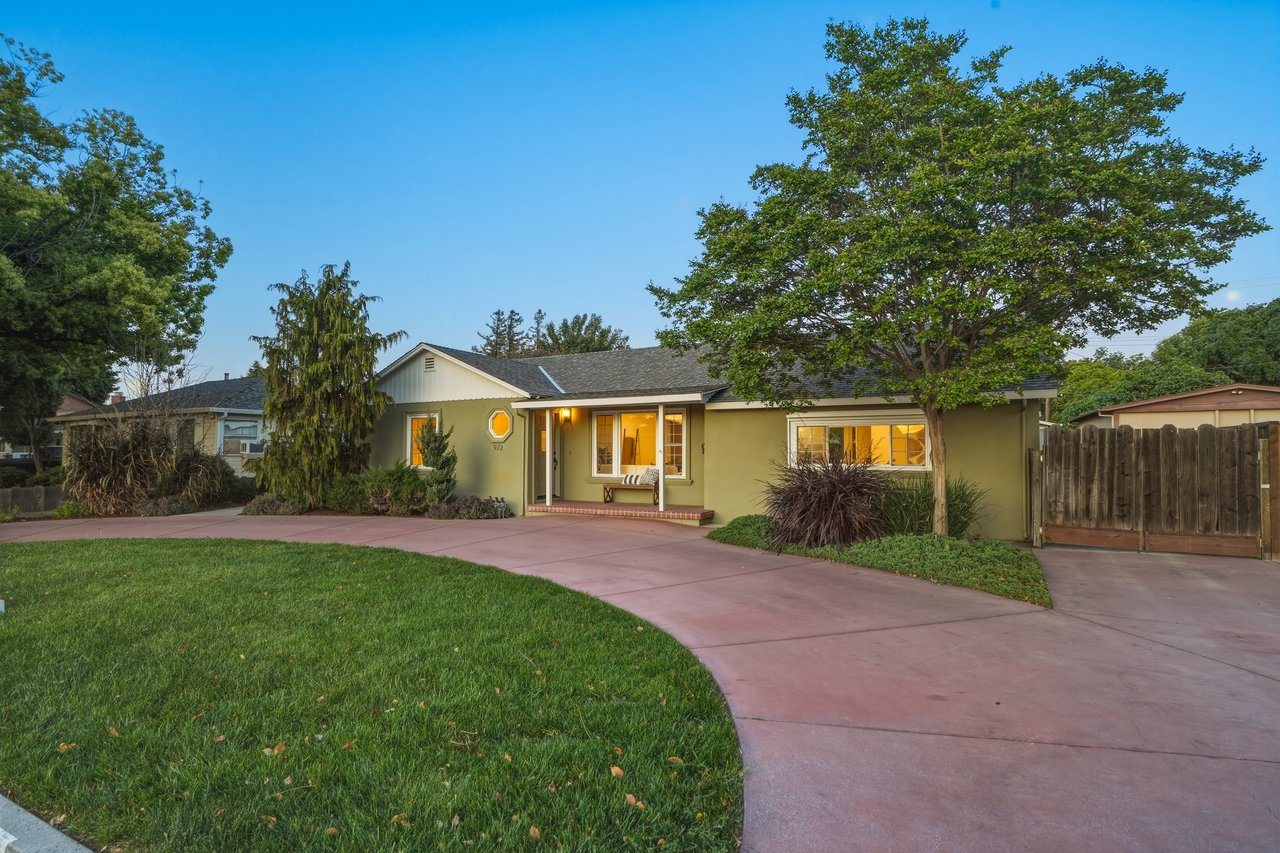 972 Emerald Way