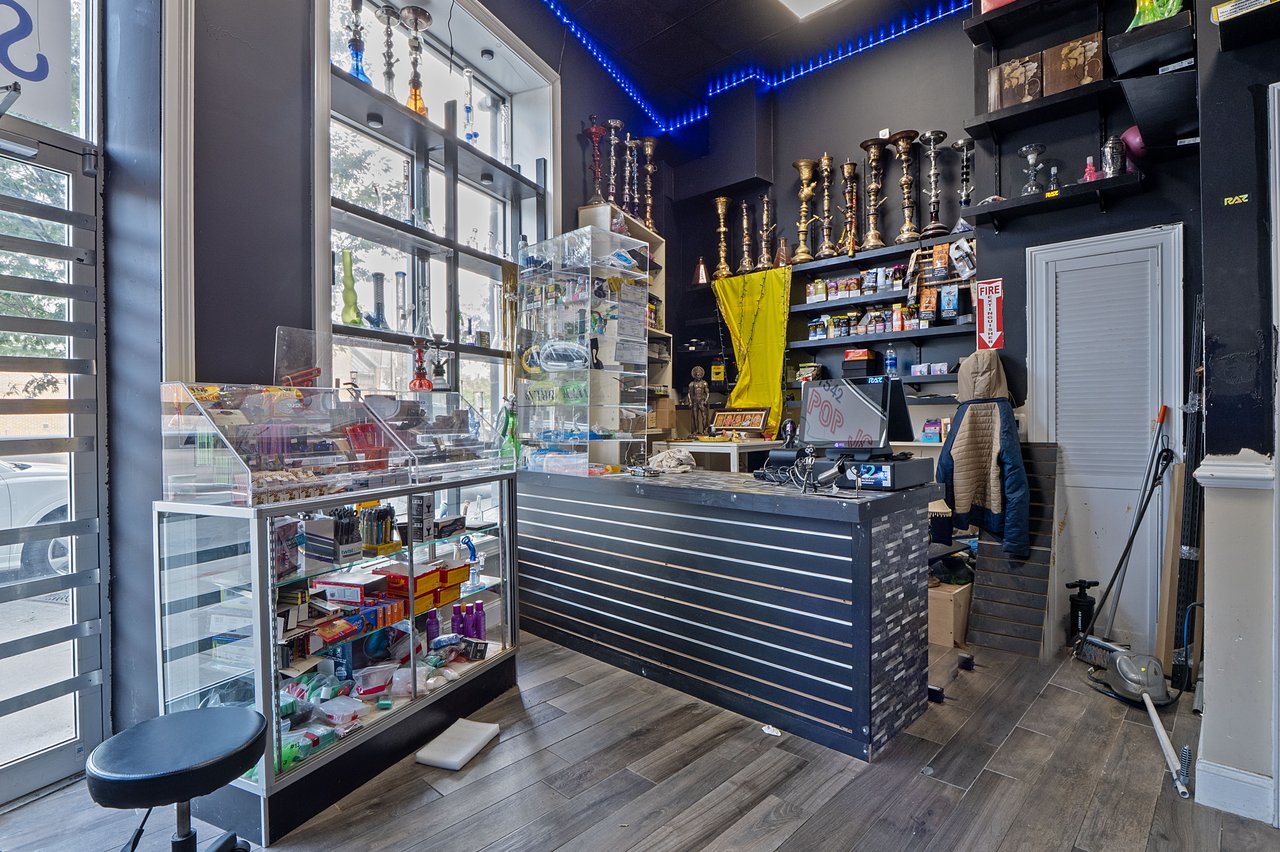 Fully Built-Out Smoke Shop | Turnkey Business Opportunity