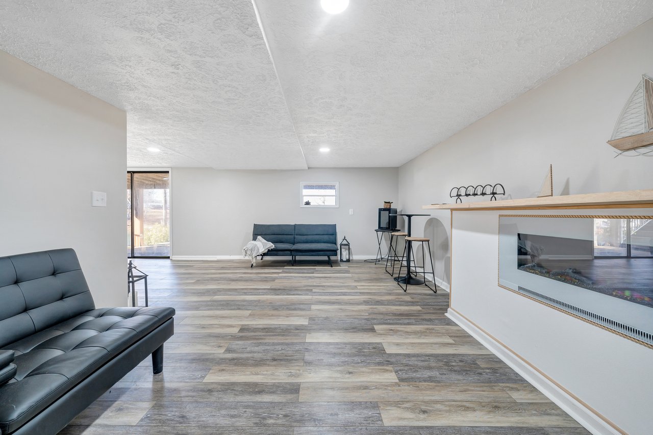 1111 Jefferson Dock RD