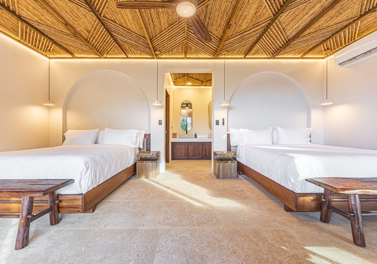 Luxury Hotel Boutique with Ocean Views | Walking distance to the beach | 13.2 Acres