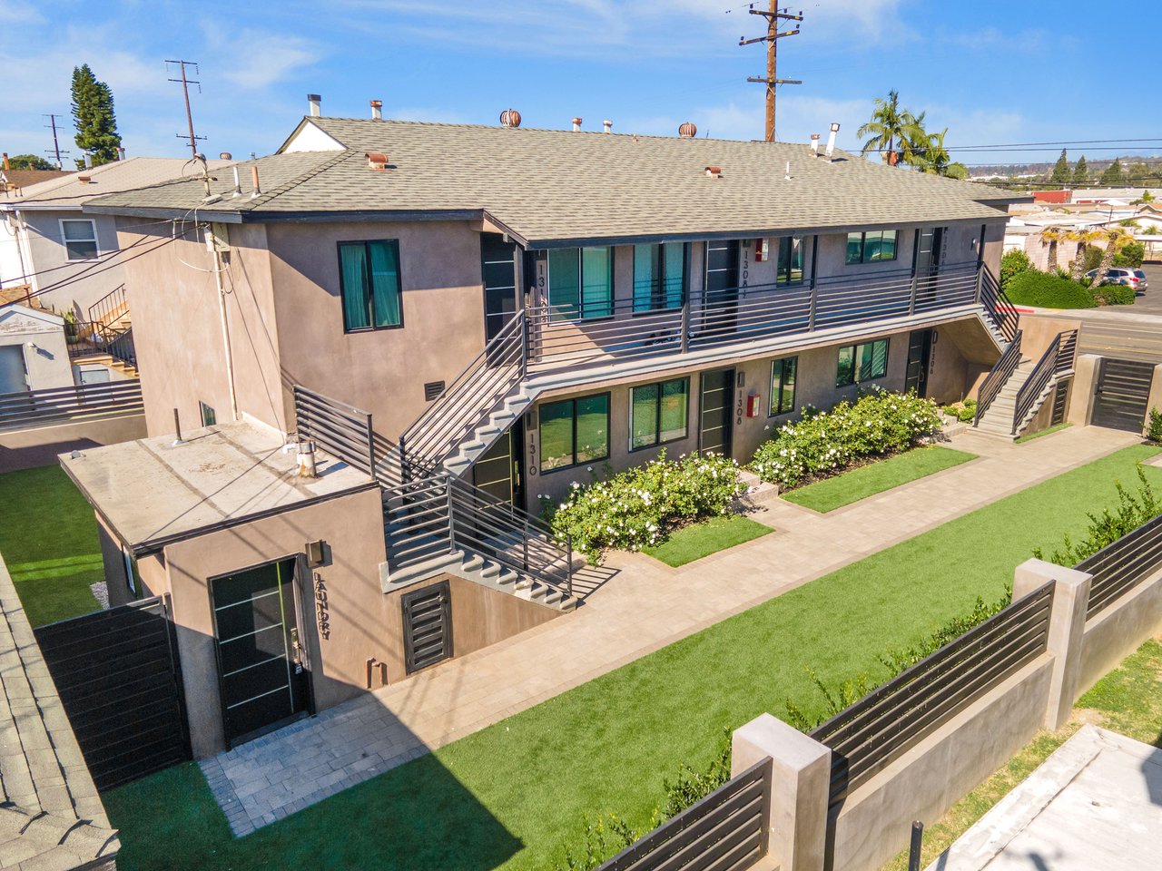 1310 W Valencia Drive