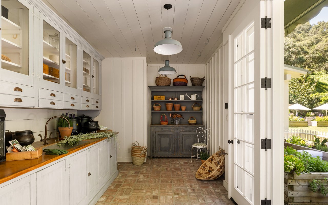 1900 Old Ranch Road, Sullivan Canyon
